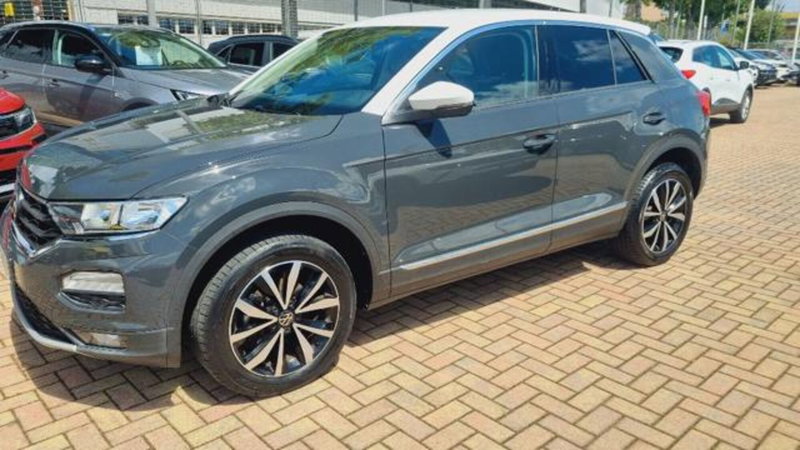 Volkswagen T-Roc usata a Savona (12)