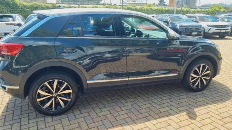 Volkswagen T-Roc usata a Savona (17)