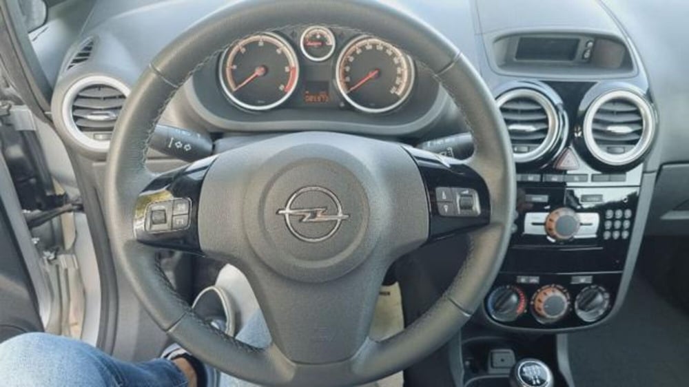 Opel Corsa usata a Savona (14)