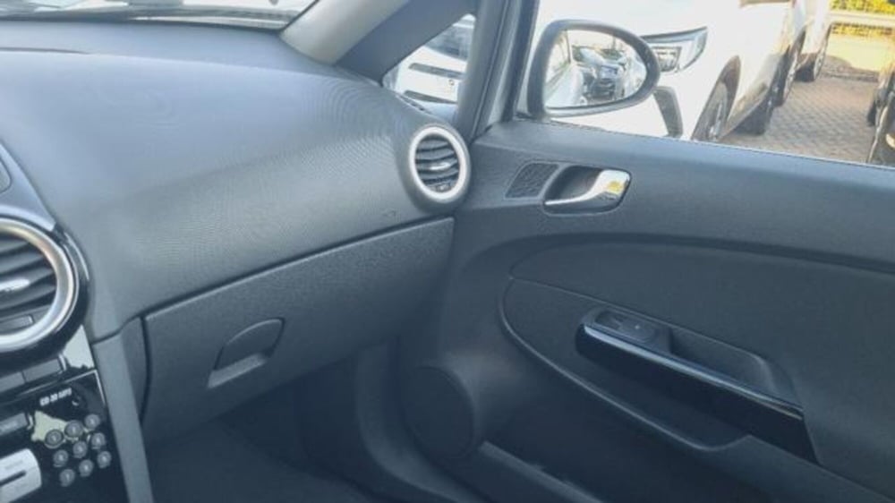 Opel Corsa usata a Savona (18)