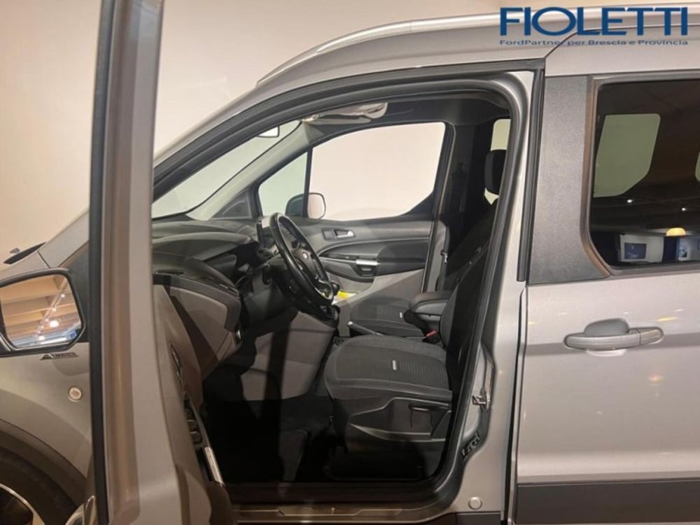 Ford Tourneo Connect usata a Brescia (10)