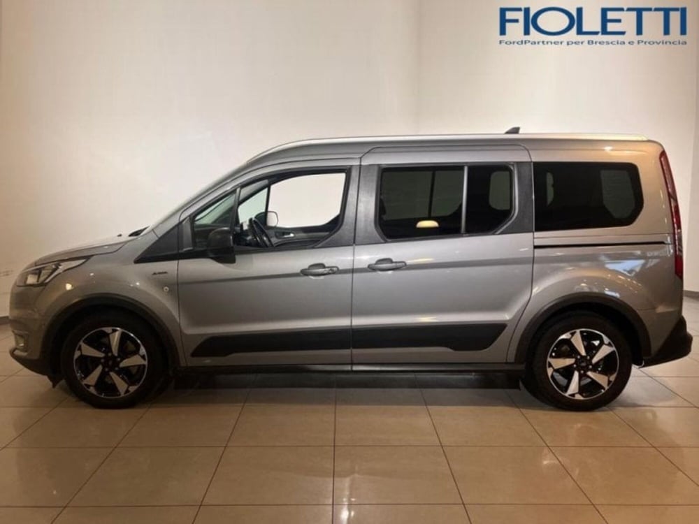Ford Tourneo Connect usata a Brescia (4)
