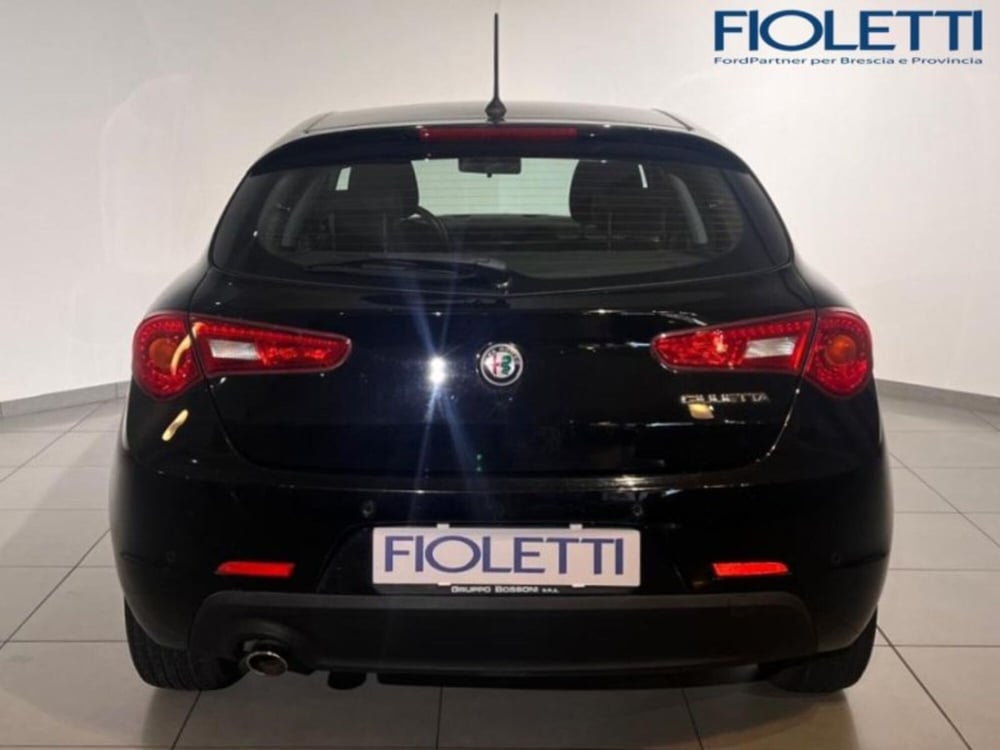 Alfa Romeo Giulietta usata a Brescia (5)
