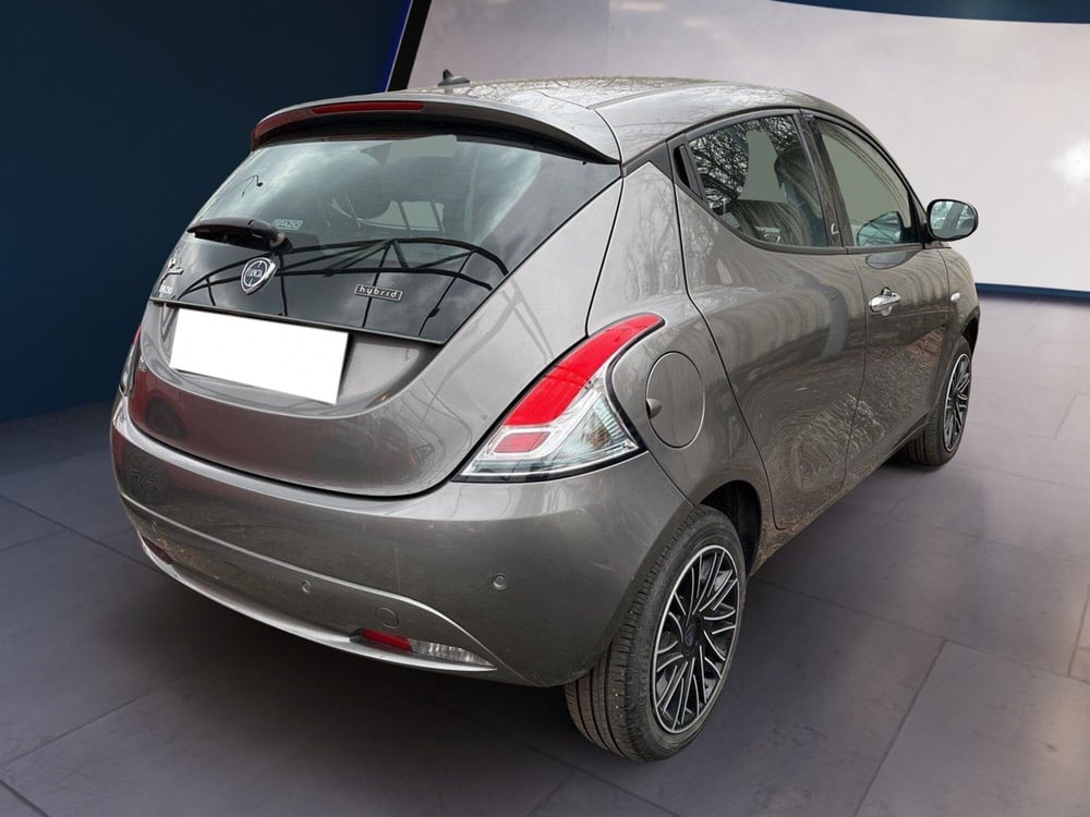 Lancia Ypsilon usata a Torino (5)
