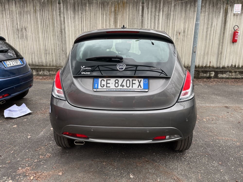 Lancia Ypsilon usata a Torino (6)