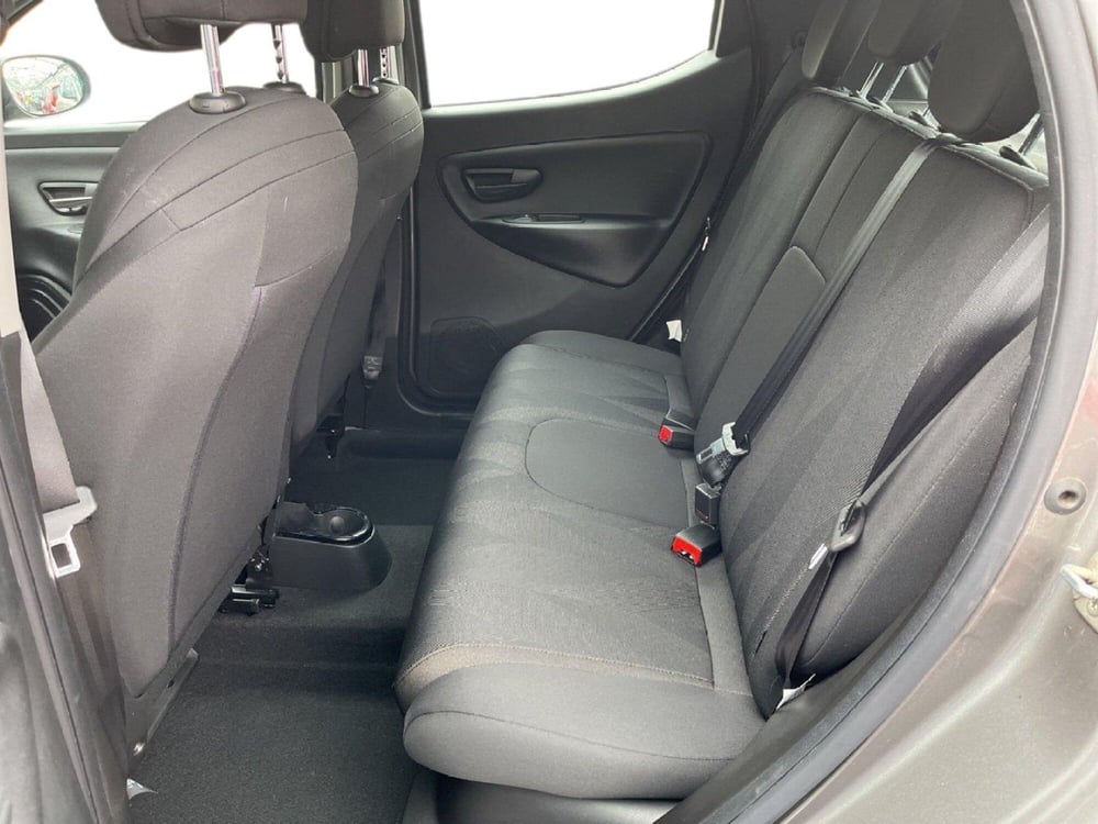 Lancia Ypsilon usata a Torino (8)