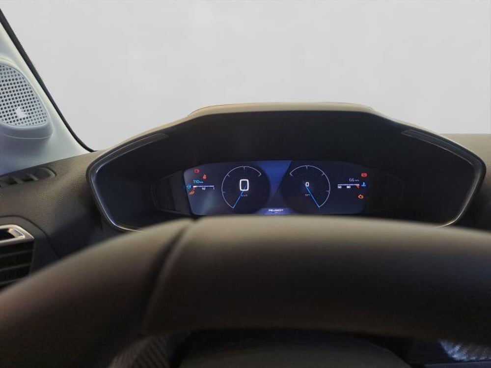 Peugeot 208 nuova a Genova (11)