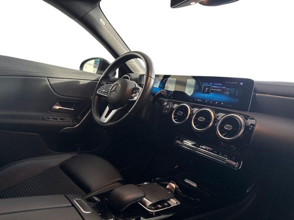 Mercedes-Benz CLA Shooting Brake usata a Rimini (12)