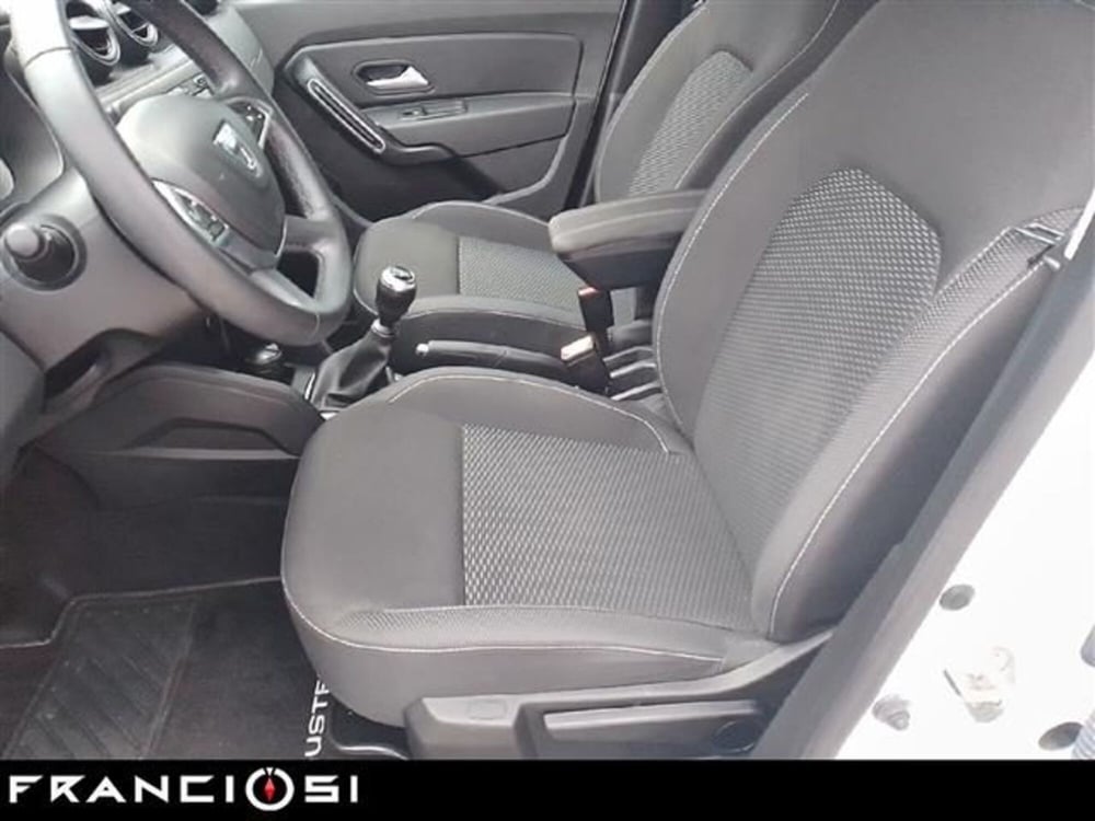 Dacia Duster usata a Modena (10)