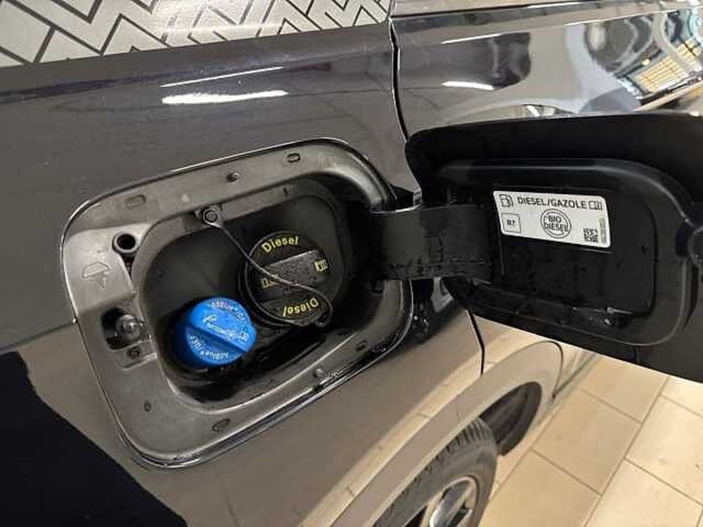Volkswagen T-Roc usata a Prato (18)