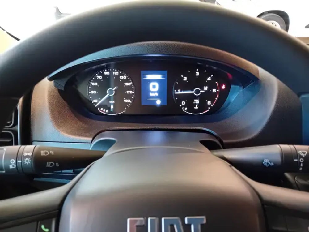 Fiat Ducato Furgone Vetrato nuova a Milano (11)