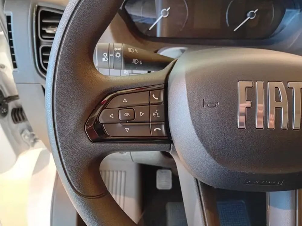 Fiat Ducato Furgone Vetrato nuova a Milano (9)