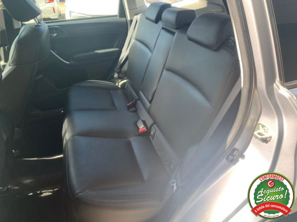 Subaru Forester usata a Lucca (11)