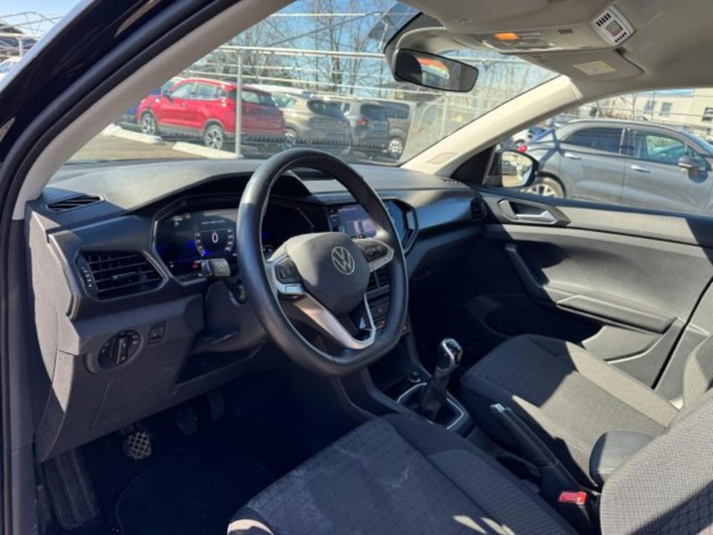 Volkswagen T-Cross usata a Biella (15)