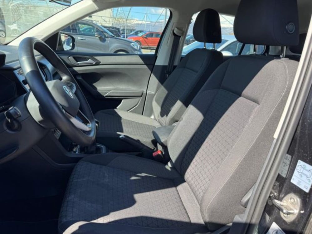 Volkswagen T-Cross usata a Biella (16)