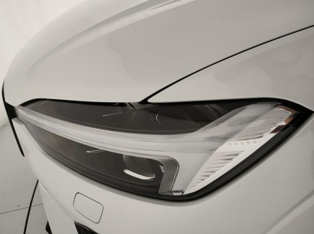 Volvo XC60 nuova a Modena (17)