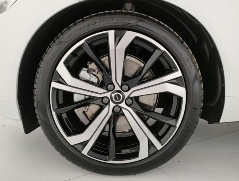 Volvo XC60 nuova a Modena (8)