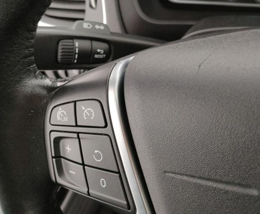 Volvo V40 usata a Modena (15)