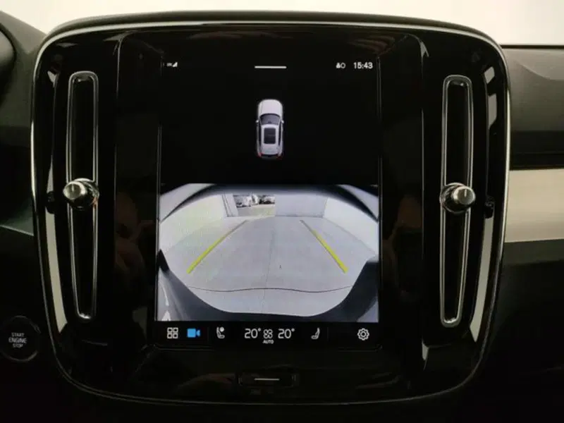 Volvo XC40 nuova a Modena (8)