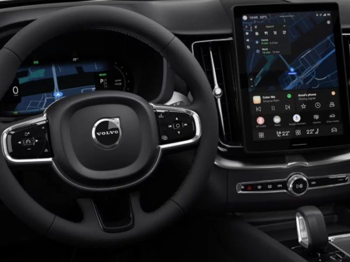 Volvo XC60 nuova a Modena (11)