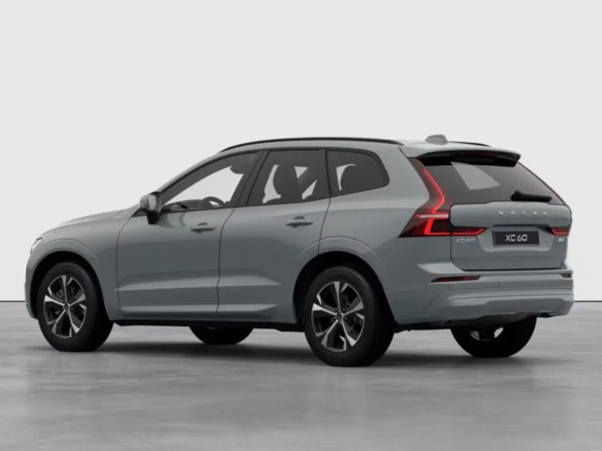 Volvo XC60 nuova a Modena (4)