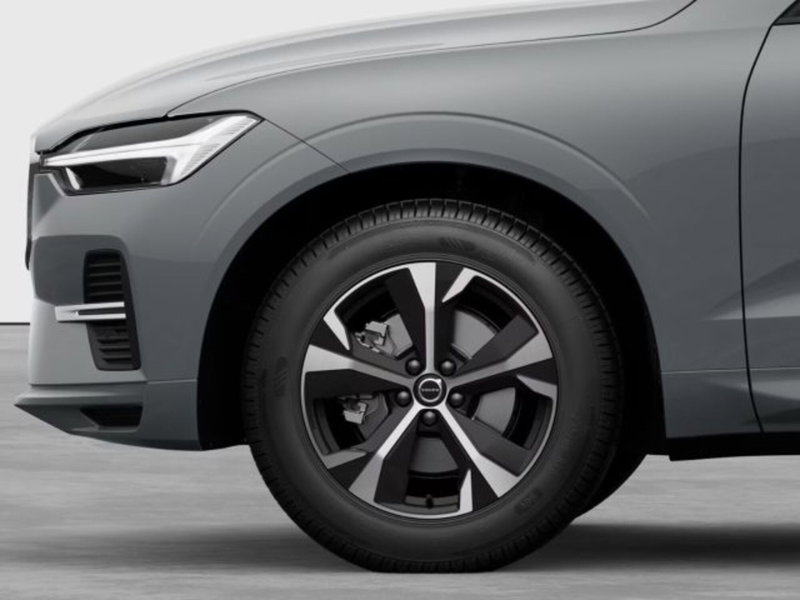 Volvo XC60 nuova a Modena (8)
