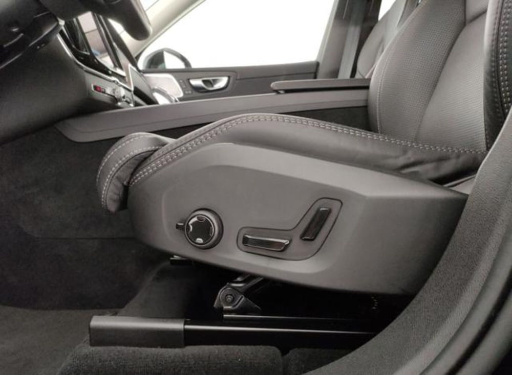 Volvo XC60 usata a Modena (15)
