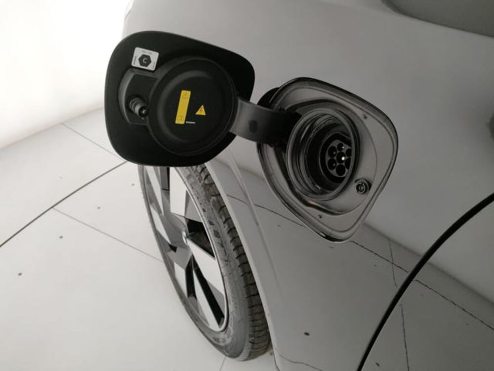 Volvo XC60 usata a Modena (9)