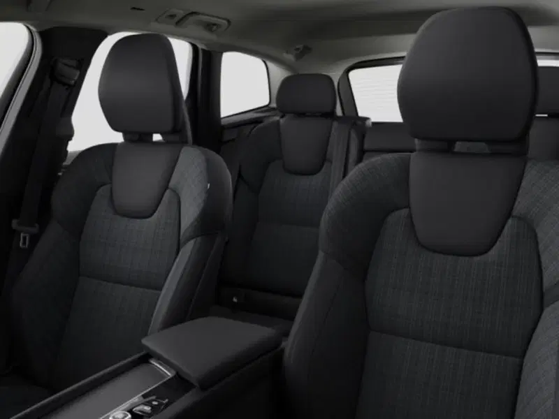 Volvo XC60 nuova a Modena (14)