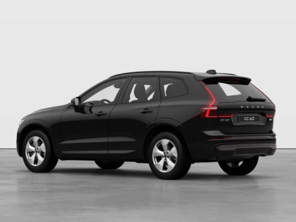Volvo XC60 nuova a Modena (4)