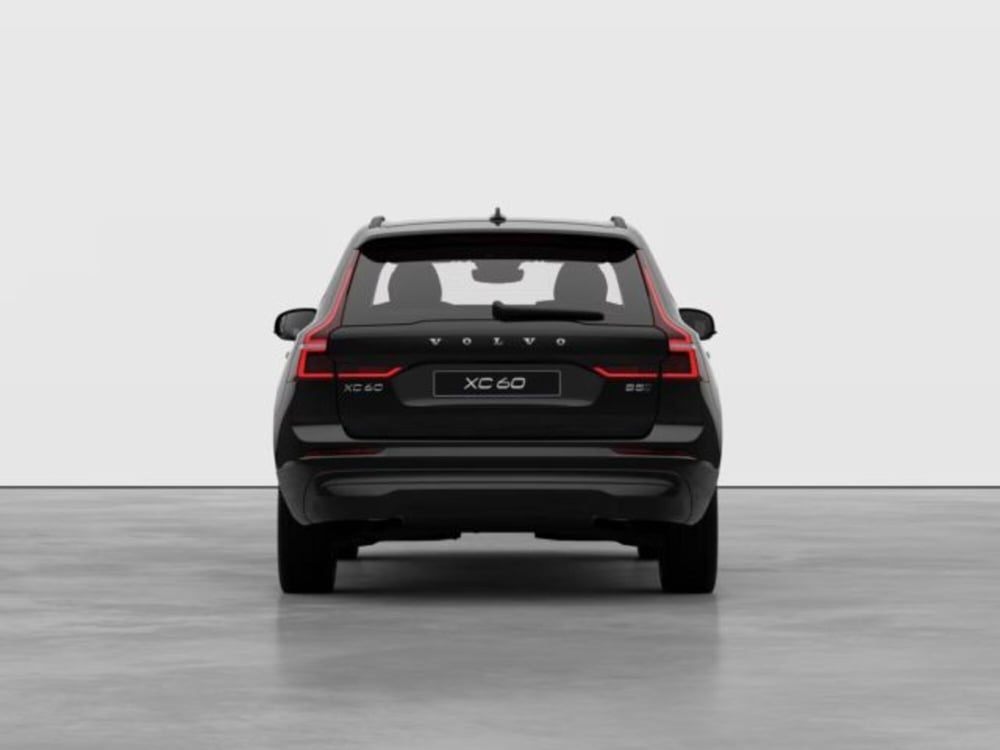 Volvo XC60 nuova a Modena (5)