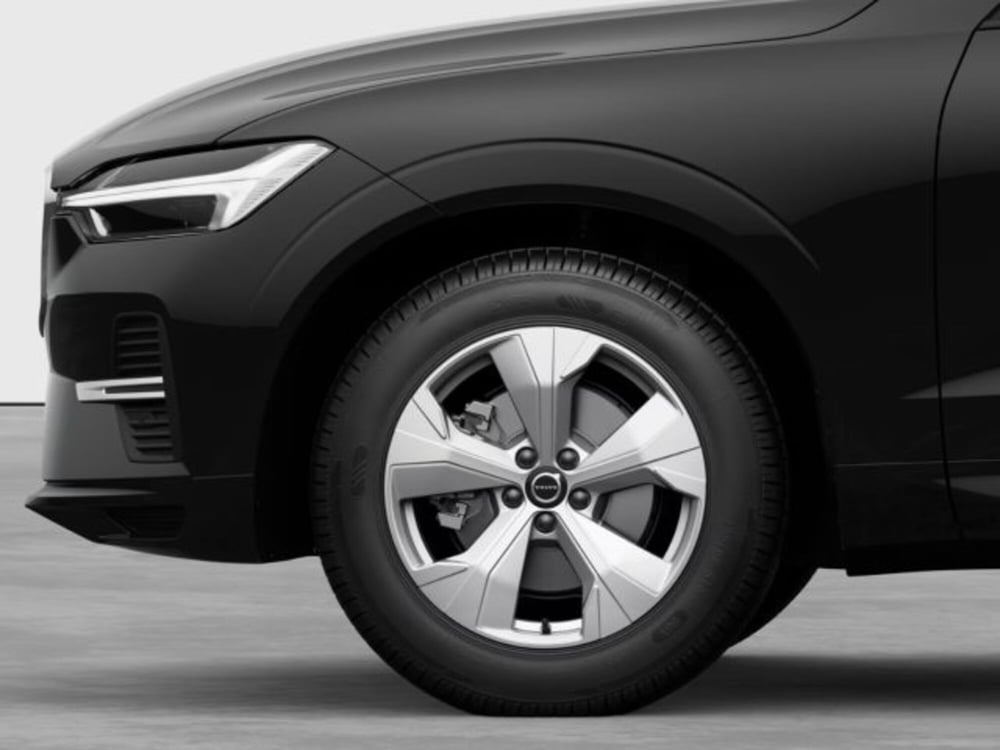 Volvo XC60 nuova a Modena (8)