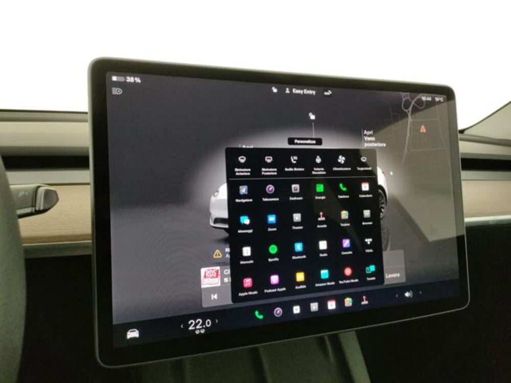 Tesla Model Y usata a Modena (18)