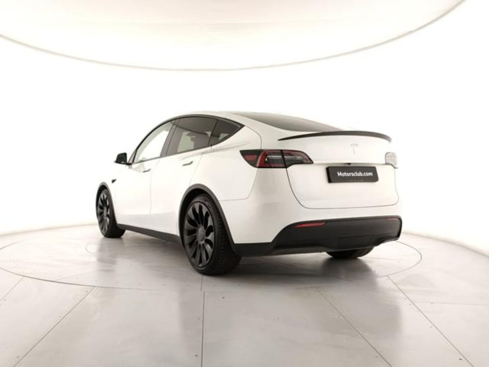 Tesla Model Y usata a Modena (3)