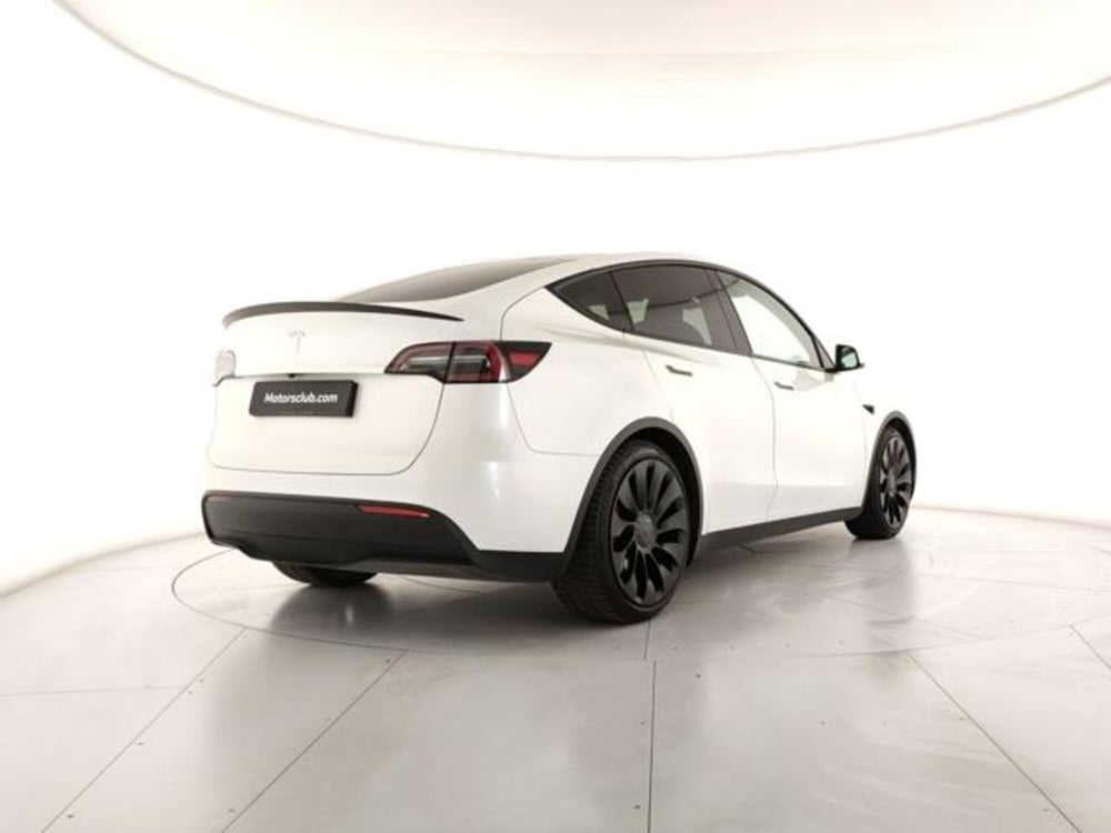 Tesla Model Y usata a Modena (5)