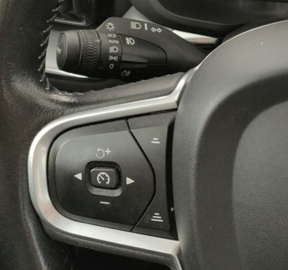 Volvo XC60 usata a Modena (17)