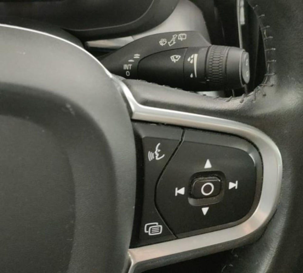 Volvo XC60 usata a Modena (18)