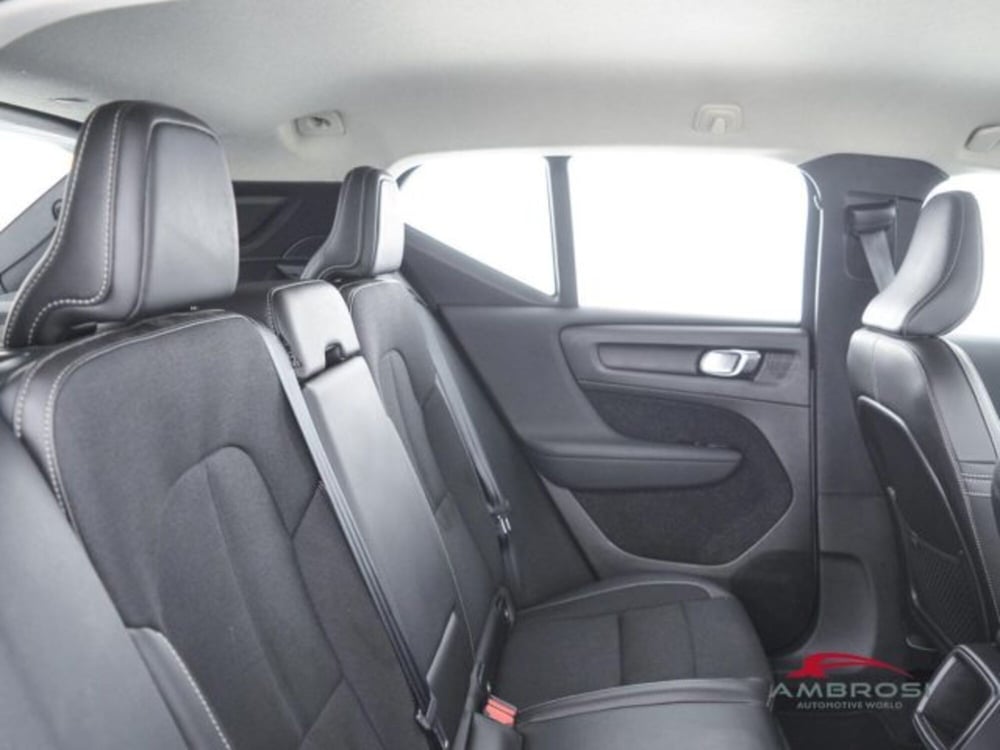 Volvo XC40 usata a Perugia (11)