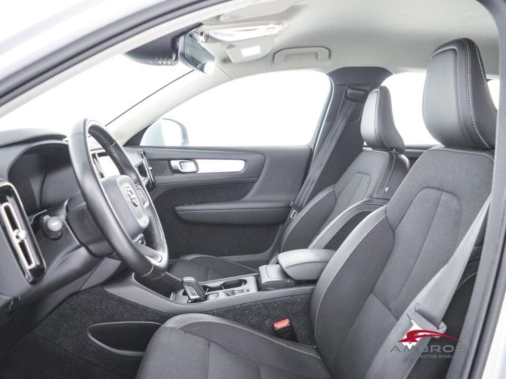 Volvo XC40 usata a Perugia (9)