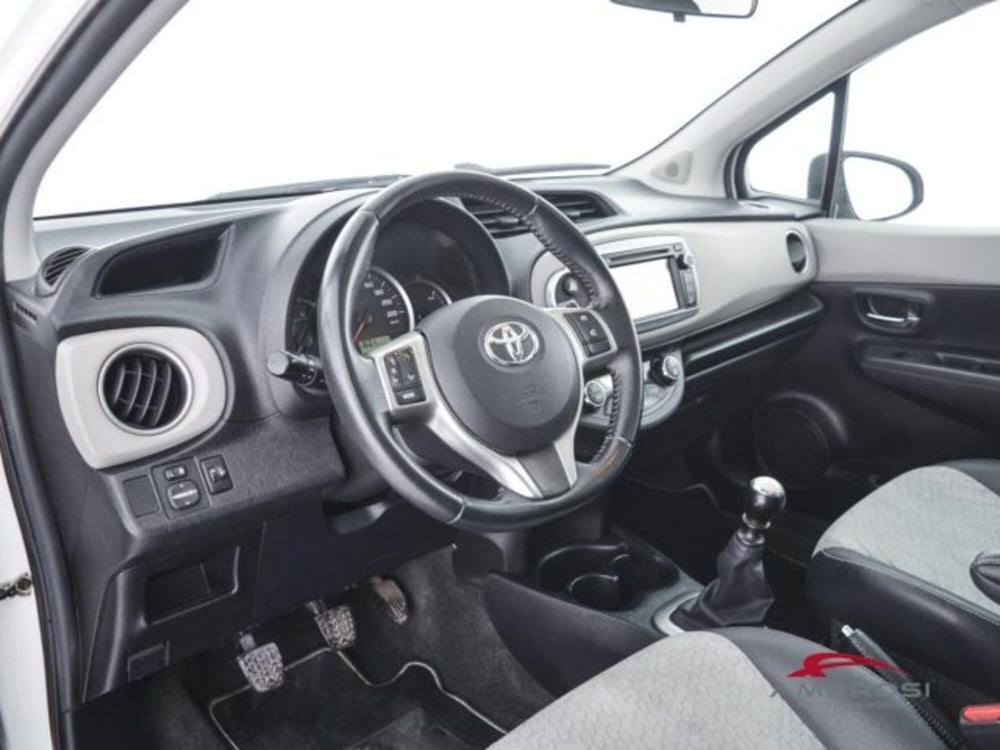 Toyota Yaris usata a Perugia (8)