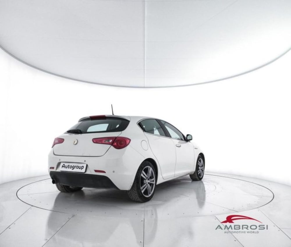 Alfa Romeo Giulietta usata a Perugia (3)