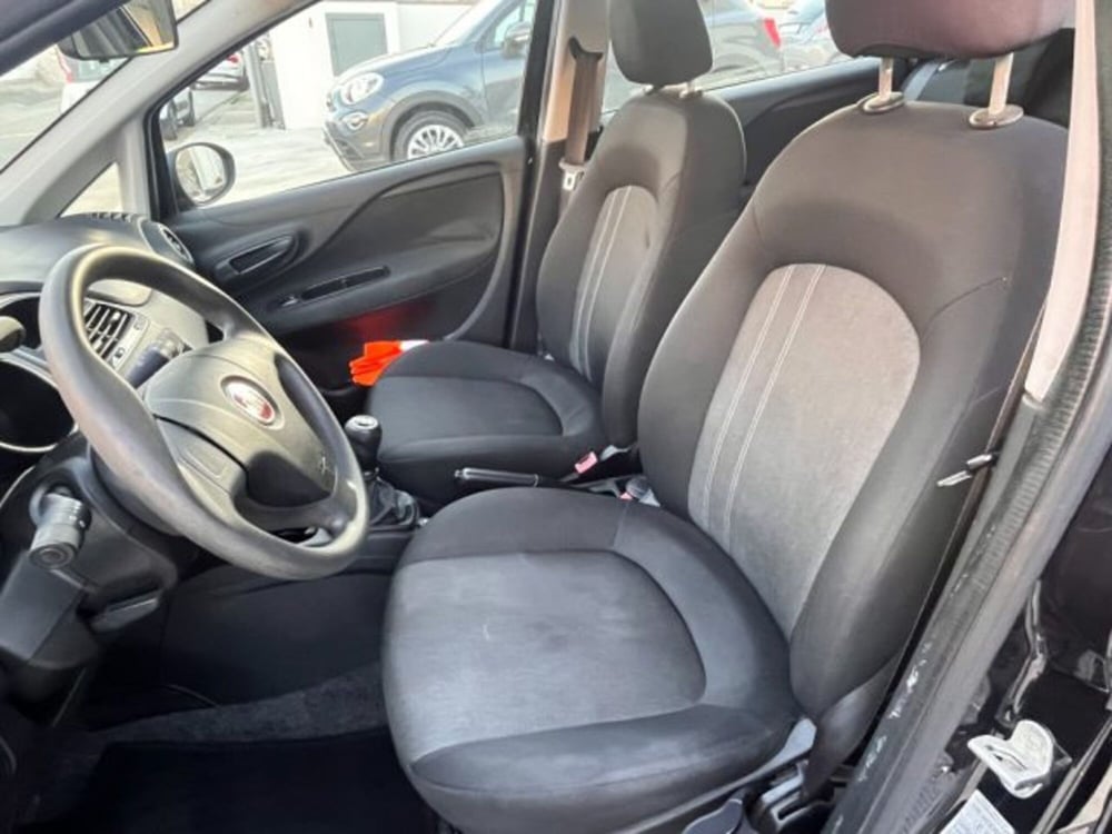 Fiat Punto usata a Oristano (11)