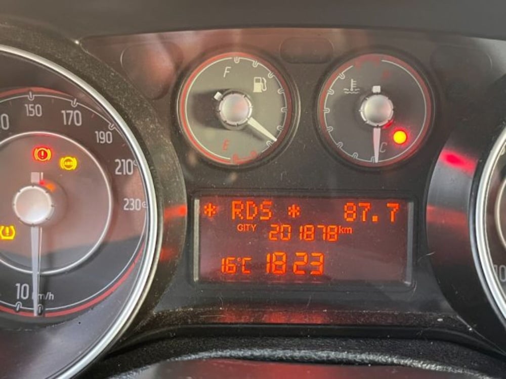 Fiat Punto usata a Oristano (13)