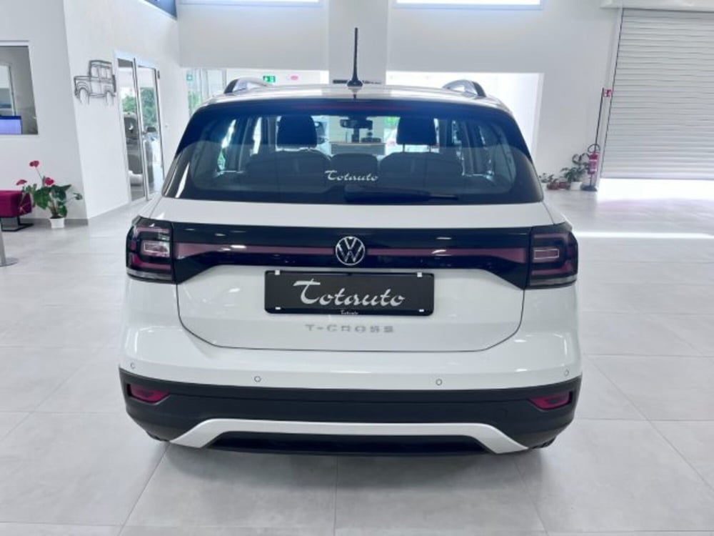 Volkswagen T-Cross usata a Oristano (9)