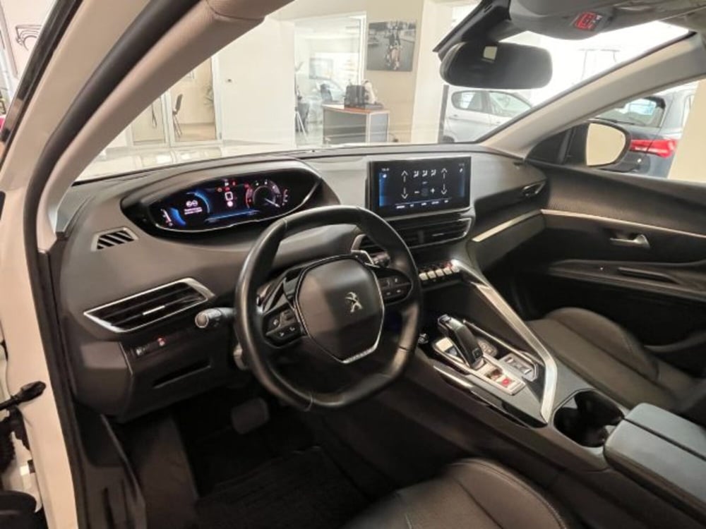 Peugeot 3008 usata a Oristano (11)