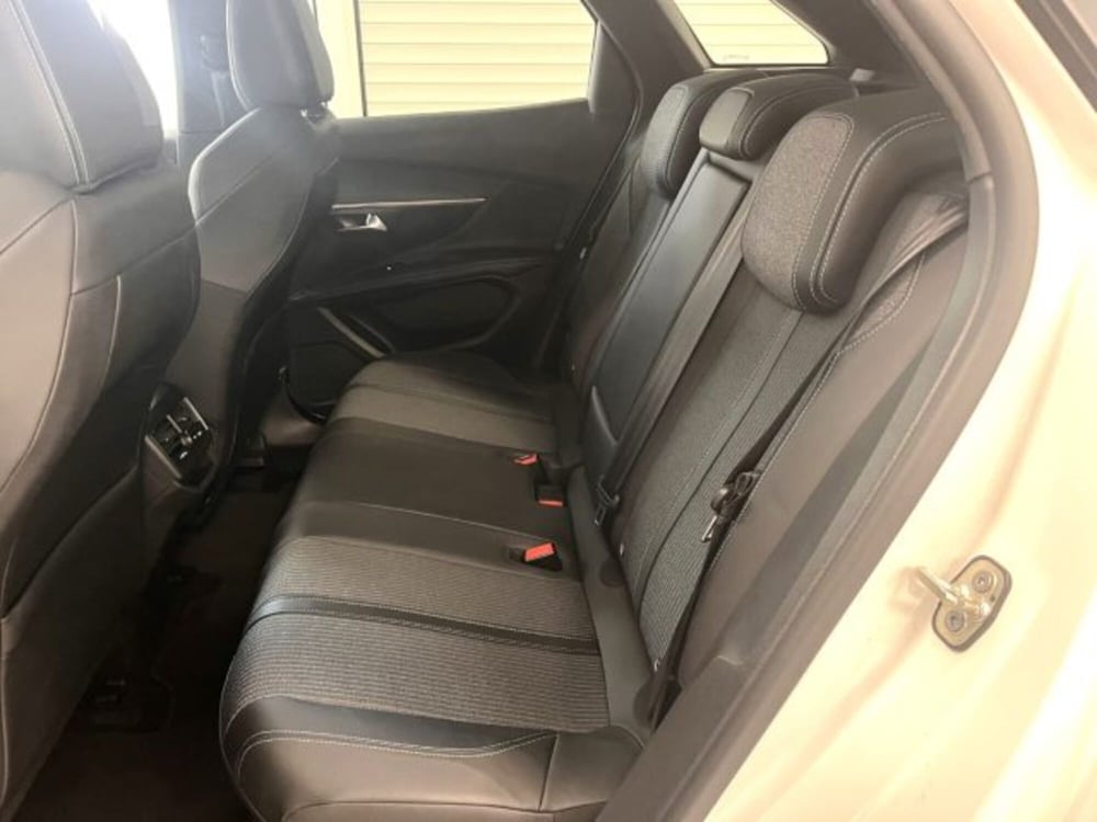 Peugeot 3008 usata a Oristano (16)