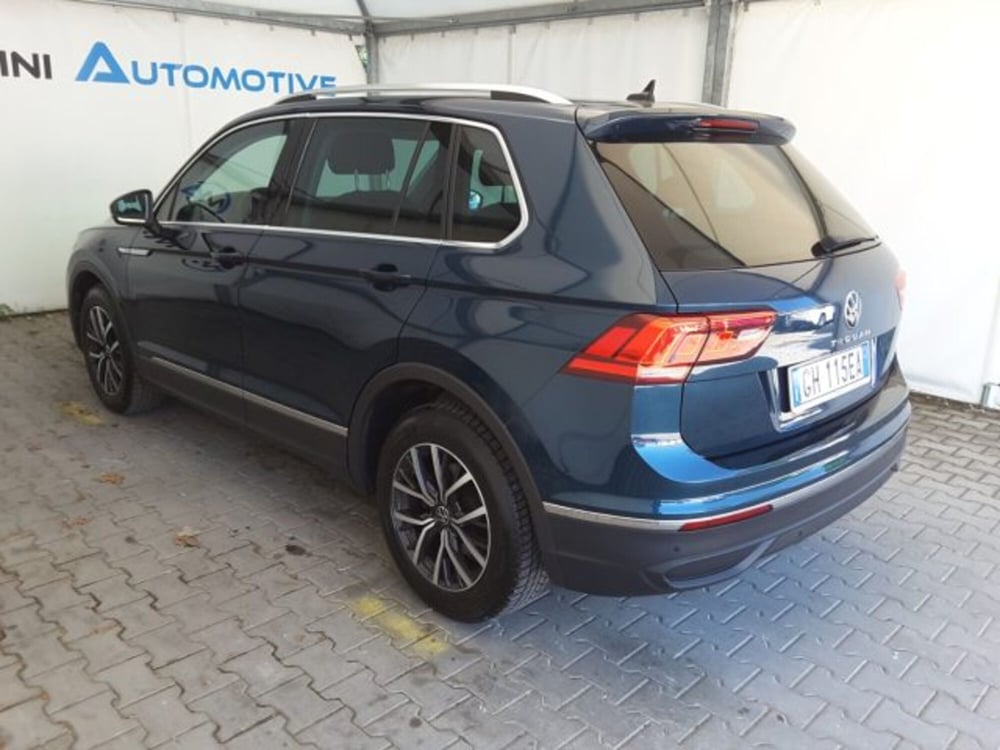Volkswagen Tiguan nuova a Firenze (11)