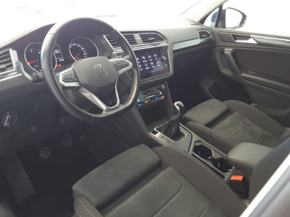 Volkswagen Tiguan nuova a Firenze (6)