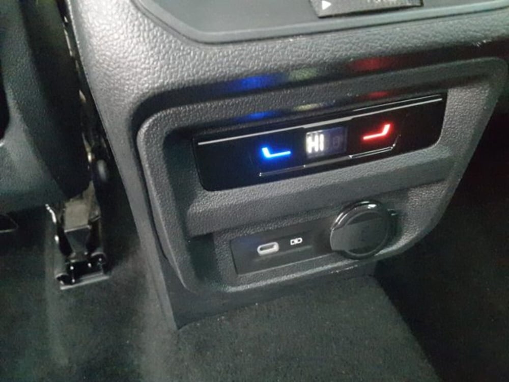 Volkswagen Tiguan nuova a Firenze (9)
