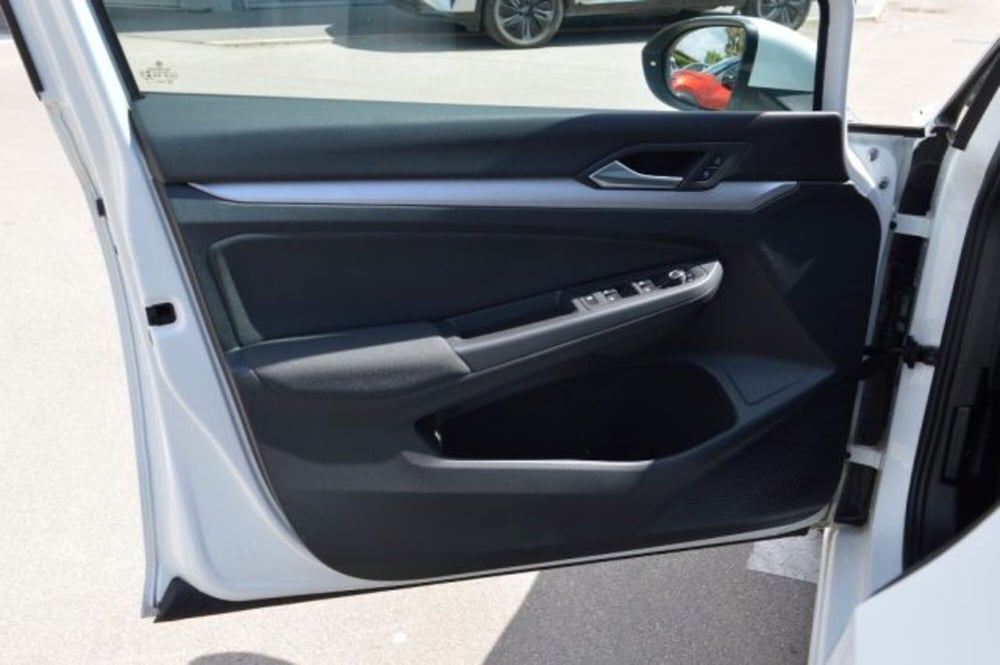 Volkswagen Golf Variant usata a Latina (12)
